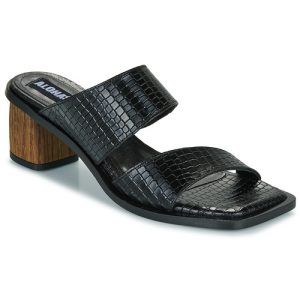 Ciabatta donna ALOHAS GABIN in nero, elegante e confortevole, ideale per un look casual e alla moda. Perfetta per la stagione estiva, realizzata con materiali di alta qualità per garantire durata e comodità. Scopri lo stile unico e versatile delle ciabatte ALOHAS GABIN, perfette per ogni occasione.