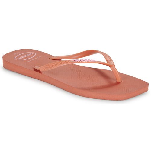 Infradito Havaianas SLIM SQUARE LOGO POP UP per donna, caratterizzate da un design elegante e moderno. Realizzate in morbido materiale di alta qualità, queste ciabatte estive offrono comfort e stile per ogni occasione. Perfette per spiagge, piscine e passeggiate estive, disponibili in diverse colorazioni. Acquista ora le Havaianas SLIM SQUARE LOGO POP UP per aggiungere un tocco di classe al tuo look estivo.
