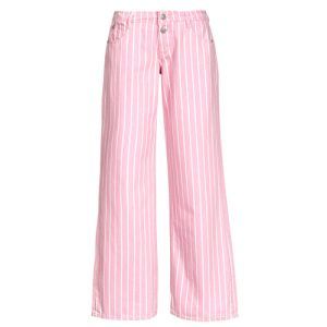 Jeans Flare Donna Le Temps des Cerises LAURYN Rosa, con un taglio alla moda e un'ampia gamba, perfetti per un look trendy. Questi jeans offrono comfort e stile, ideali per ogni occasione. Disponibili in rosa, sono perfetti da abbinare a top eleganti o casual. Acquista ora i Jeans Flare LAURYN Rosa e rinnova il tuo guardaroba alla moda!
