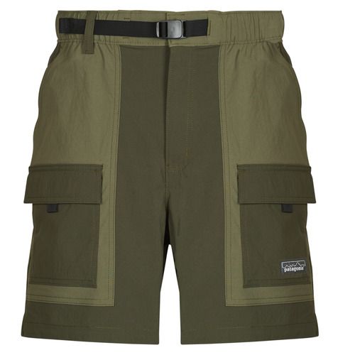 Pantaloni corti uomo Patagonia MEN'S OUTDOOR EVERYDAY SHORTS in color kaki, ideali per attività all'aperto e uso quotidiano, realizzati con materiali di alta qualità per comfort e durata. Perfetti per escursioni, passeggiate e momenti di relax, questi pantaloni corti offrono uno stile moderno e funzionale. Scopri la versatilità e il comfort dei Pantaloni corti Patagonia.