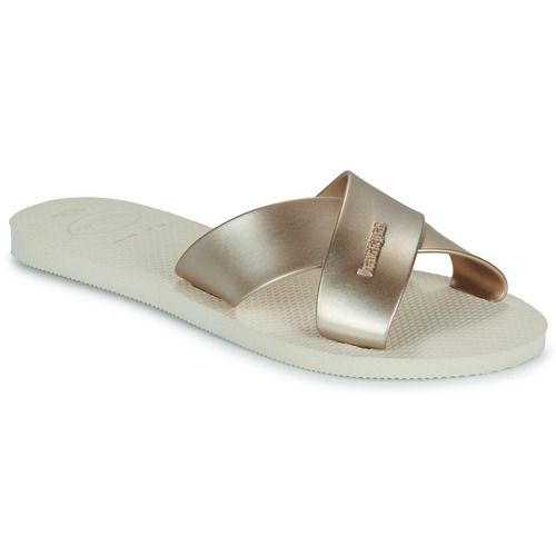 Sandali Havaianas AQUA METALLIC da donna in elegante colorazione metallizzata. Design moderno e confortevole, ideale per la stagione estiva. Perfetti per un look casual e alla moda, questi sandali sono l'accessorio ideale per ogni outfit. Acquista ora per completare il tuo guardaroba estivo!