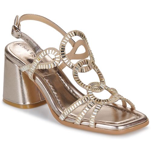 Sandali ALMA EN PENA V250990 Oro per donna, eleganti e chic, perfetti per abbinamenti estivi, realizzati in materiali di alta qualità per un comfort duraturo. Questi sandali dall'aspetto sofisticato sono ideali per occasioni speciali o quotidiane, aggiungendo un tocco di stile a qualsiasi outfit. Scopri la nuova collezione di sandali moda su outletscarpeonline.it.