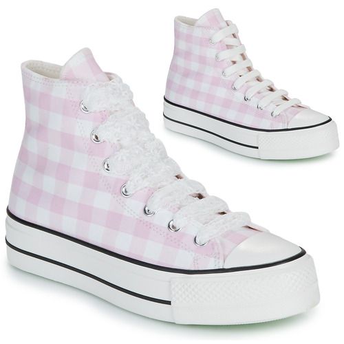 Sneakers alte Donna Converse CHUCK TAYLOR ALL STAR LIFT in bianco, con suola alta, design iconico e dettagli classici. Perfette per uno stile casual e urbano, queste scarpe offrono comfort e tendenze di moda attuale. Ideali per ogni occasione, dalle uscite informali agli eventi più stilosi. Acquista ora le tue Converse CHUCK TAYLOR ALL STAR LIFT per un tocco trendy al tuo guardaroba!