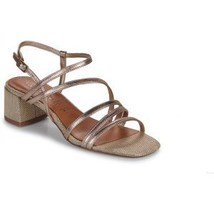 Sandali Donna Tamaris 28211-900 in colore nero, realizzati in materiale di alta qualità, con design elegante e femminile. Ideali per ogni occasione, dai look casual a quelli più sofisticati. Comodi e alla moda, questi sandali offrono un'ottima aderenza grazie alla loro suola antiscivolo. Perfetti per le giornate estive, aggiungi stile al tuo guardaroba con i sandali Tamaris!