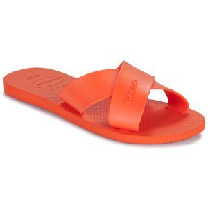 Sandali Havaianas AQUA Arancio per donna, ideali per l'estate. Realizzati in materiali di alta qualità, questi sandali estivi offrono comfort e stile, perfetti per le giornate al mare o per passeggiate in città. Scopri la comodità leggendaria delle ciabatte Havaianas con un design trendy in arancio, un must-have per il tuo guardaroba estivo. Acquista ora i sandali Havaianas AQUA Arancio e goditi la freschezza e la vivacità dei colori.