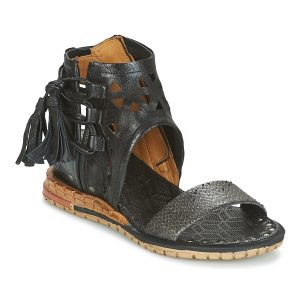 Sandali Airstep / A.S.98 PUNCH Donna in pelle di alta qualità, design elegante e moderno, suola comoda per un'ottima vestibilità. Perfetti per l'estate, adatti per ogni occasione. Acquista ora i tuoi sandali Airstep / A.S.98 PUNCH per un perfetto stile estivo.