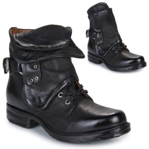 Stivaletti    SAINT EC  Nero