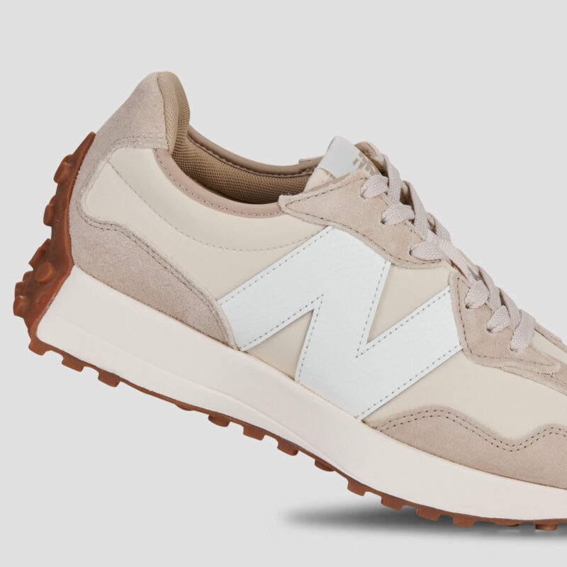 Zapatillas bajas New Balance 327 color beige para mujer - Talla 4
