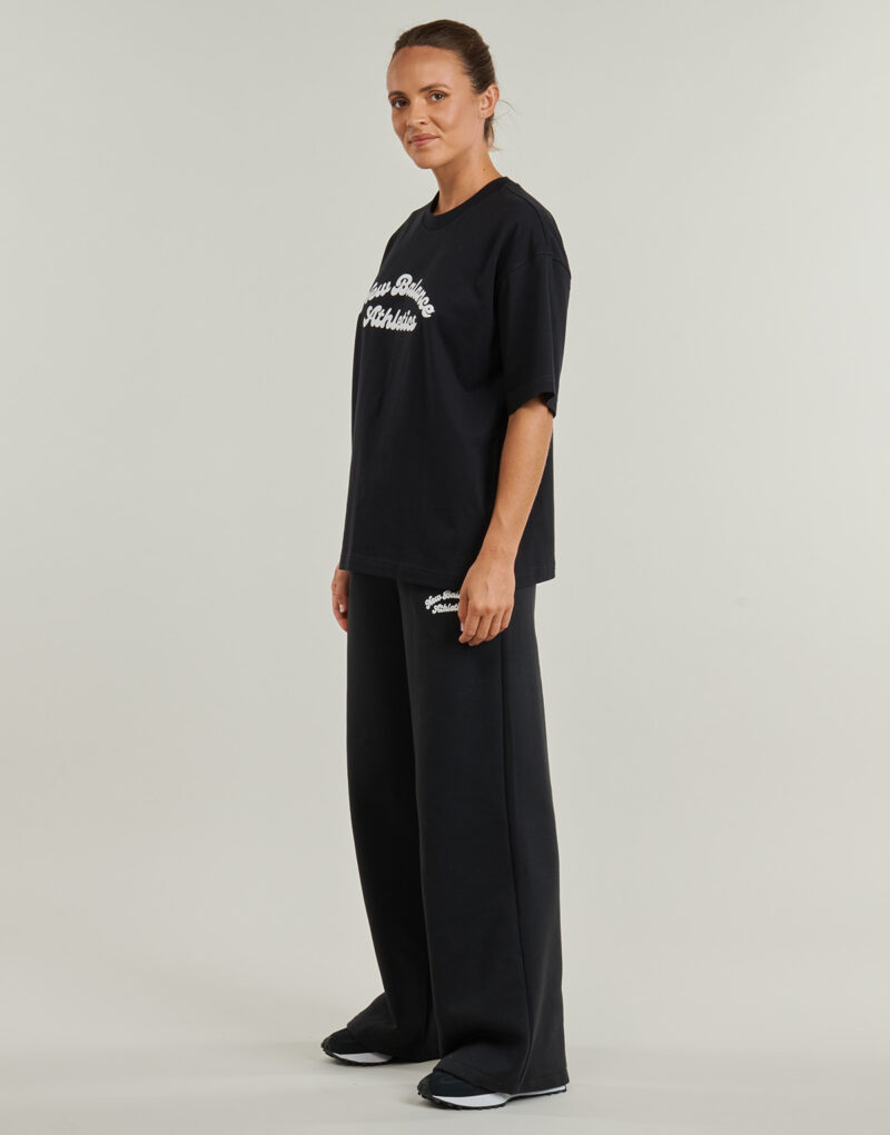 T-shirt New Balance LINEAR HERITAGE OVERSIZED T-SHIRT Nero T-shirt maniche corte Donna - 3