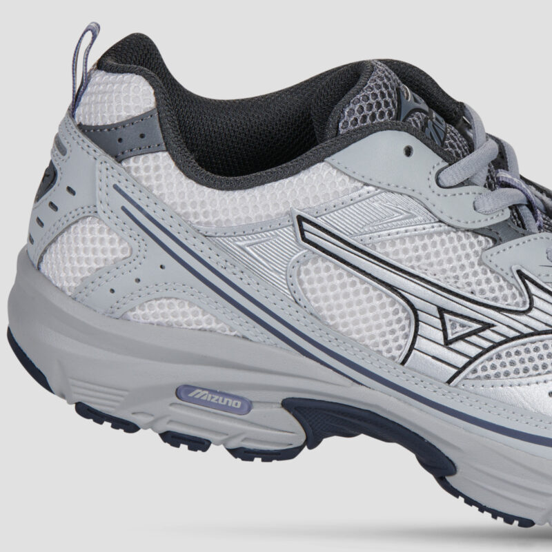 Mizuno  MXR  Grigio -  Sneakers basse Donna - 4
