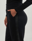 Pantaloni Sportivi Guess NEW VICTOIRE SCUBA Nero Pantaloni Sportivi Donna - 5
