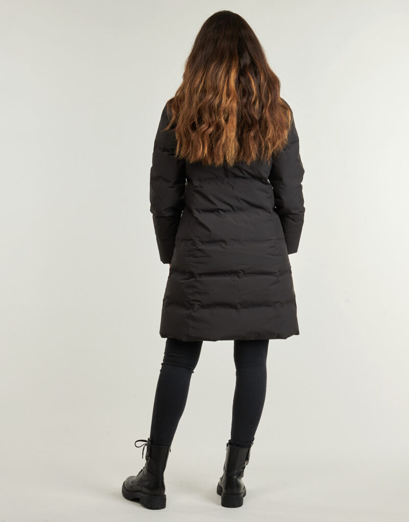 Parka Patagonia W'S JACKSON GLACIER, doudoune noire pour femme - Taille 4