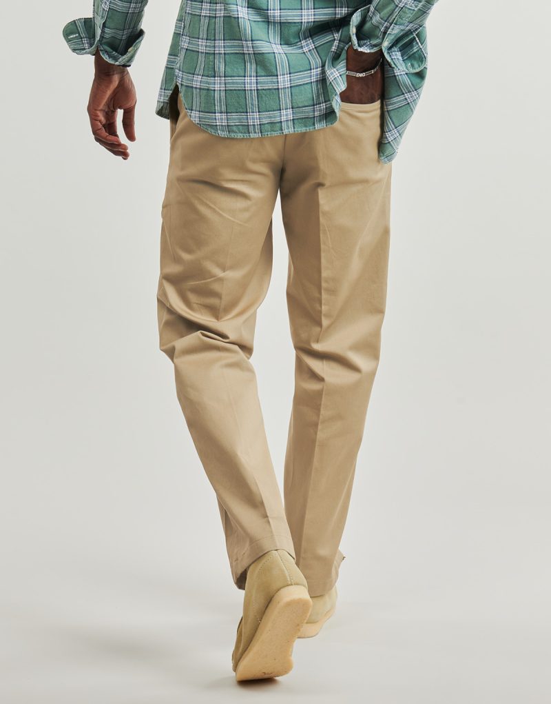 Pantalon de travail Dickies 247 Regular couleur beige sable du d&eacute;sert - Pantalon chino pour homme - Taille 4