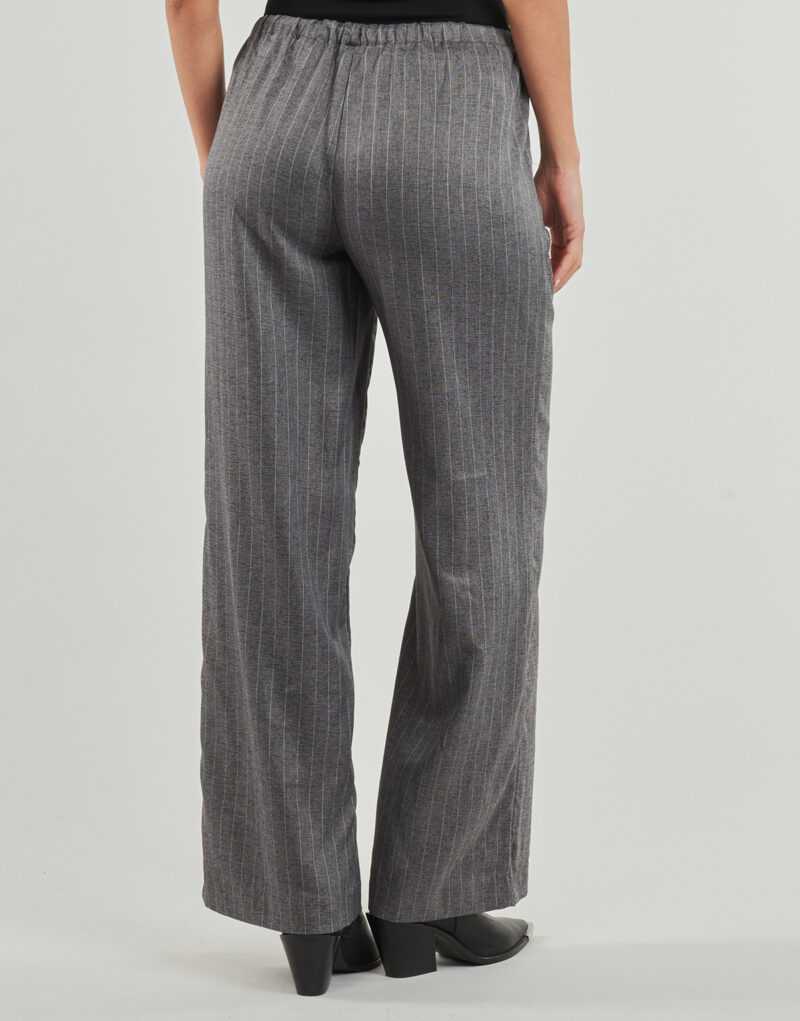 Pantaloni morbidi / Pantaloni alla zuava Vero Moda VMRHODA Grigio Pantaloni morbidi / Pantaloni alla zuava Donna - 4