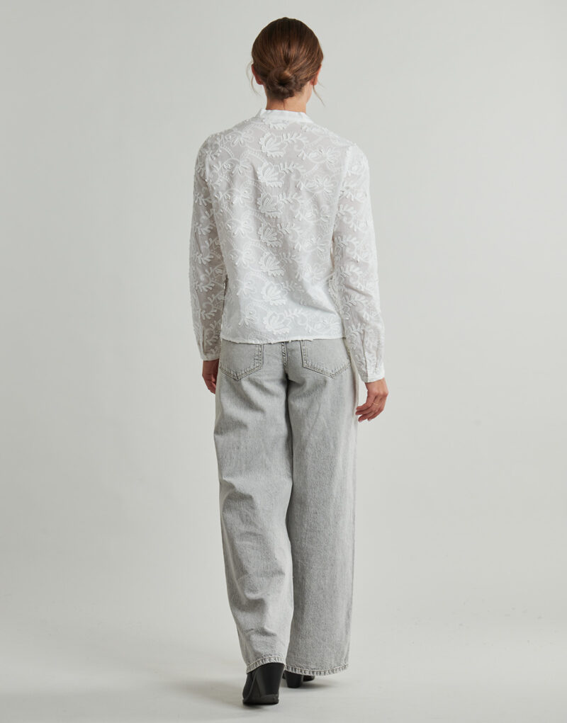 Camicetta Only ONLCARMEN FR L/S 3D EMB SHIRT Bianco Camicette Donna - 4