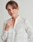 Camicetta Only ONLCARMEN FR L/S 3D EMB SHIRT Bianco Camicette Donna - 5