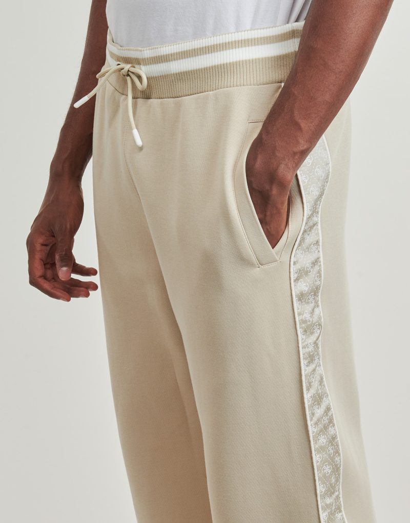 Pantaloni Sportivi Guess FINLO PANT Beige Pantaloni Sportivi Uomo - 5