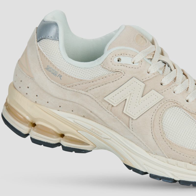 New Balance 2002 Beige Herren-Sneaker - Gr&ouml;&szlig;e 4