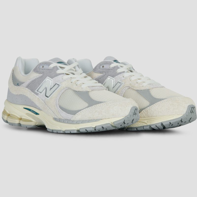 New Balance 2002 Beige Herren-Sneaker - Gr&ouml;&szlig;e 2