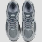 New Balance 2002 Graue Herren-Sneaker - Gr&ouml;&szlig;e 5