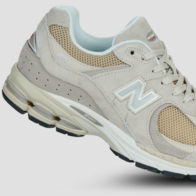Zapatillas New Balance 2002 Beige para hombre - 4