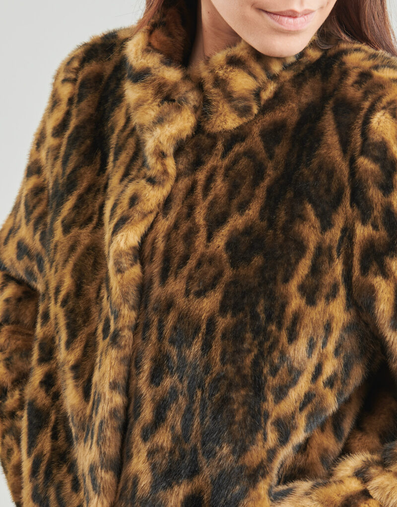 Mantella Guess LUNA FAUX FURE LEOPARD Marrone Mantelle Donna - 5