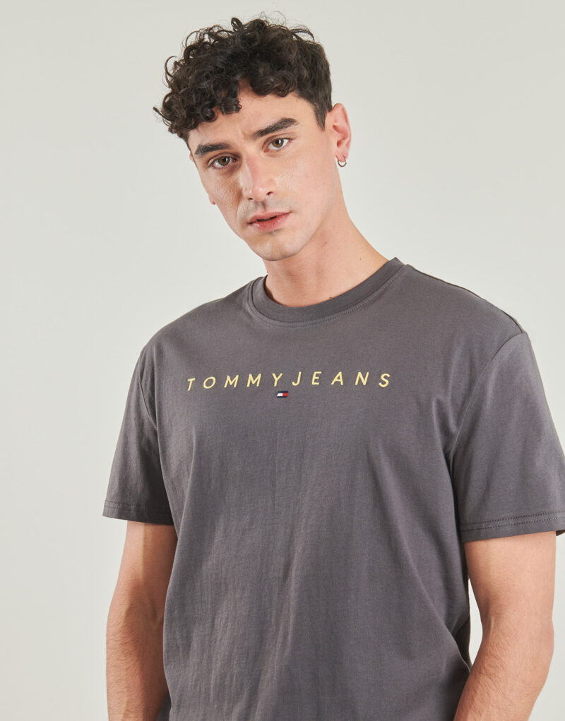 T-shirt Tommy Jeans TJM REG LINEAR LOGO TEE EXT Grigio T-shirt maniche corte Uomo - 5