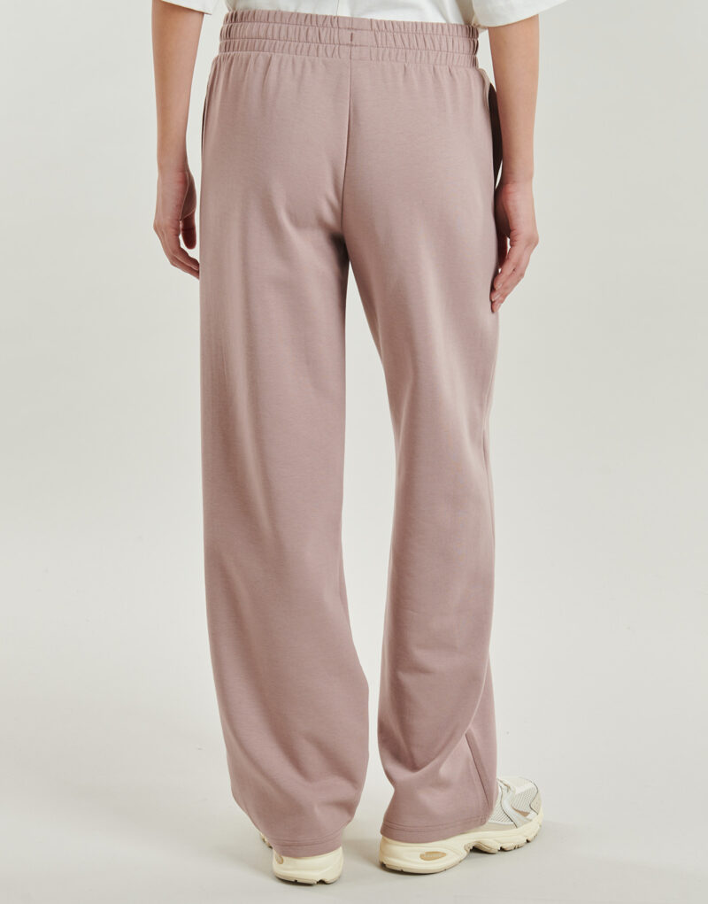 Pantaloni Sportivi Puma ESS ELEVATED Straight Leg Pant DK Beige Pantaloni Sportivi Donna - 4