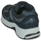 New Balance 2002 Schwarze Sneaker f&uuml;r Kinder - Gr&ouml;&szlig;e 5