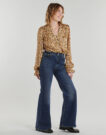 Jeans Flare  Levis  RIBCAGE BELLS  Blu -  Jeans Flare Donna - 3