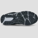 New Balance 2002 Black Women's Low-Top Sneakers - 6