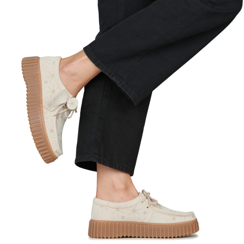 Clarks  Torhill Bee  Beige -  Derby Donna - 8