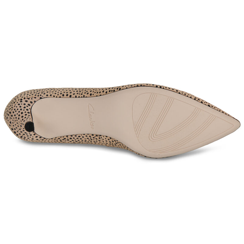 Clarks Escarpins beiges Zarey Court pour femmes - Pointure 7