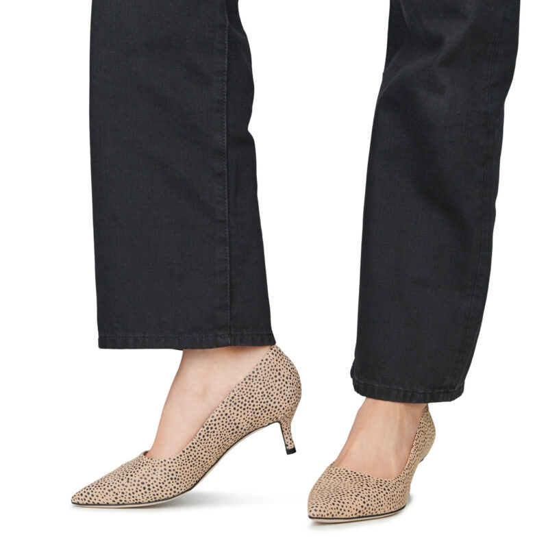 Clarks Escarpins beiges Zarey Court pour femmes - Pointure 8