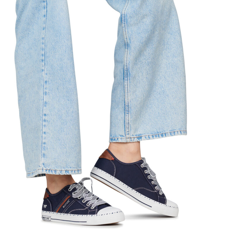 Mustang 26M0152004-NAVY Blaue Damen-Sneaker, niedrig geschnitten - Gr&ouml;&szlig;e 8