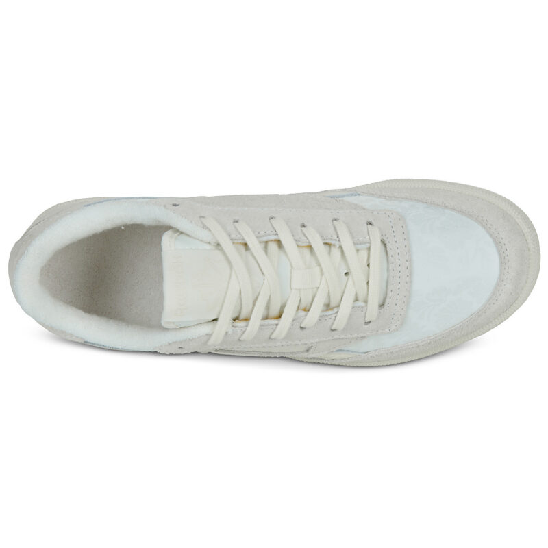 Reebok Classic CLUB C REVENGE VINTAGE II White Women's Low Sneakers - 6