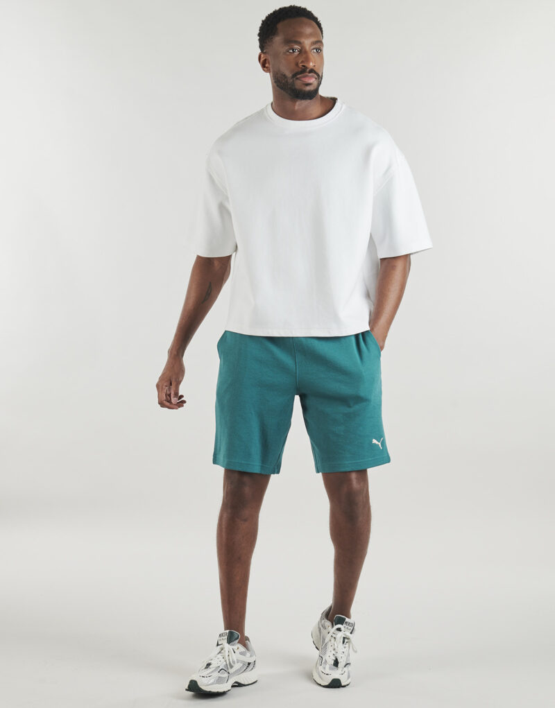Pantaloni corti Puma ESS ELEVATED Relaxed Shorts 9' Verde Pantaloni corti Uomo - 2