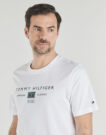 T-shirt Tommy Hilfiger BRAND LOVE MONO STACK TEE Bianco T-shirt maniche corte Uomo - 5
