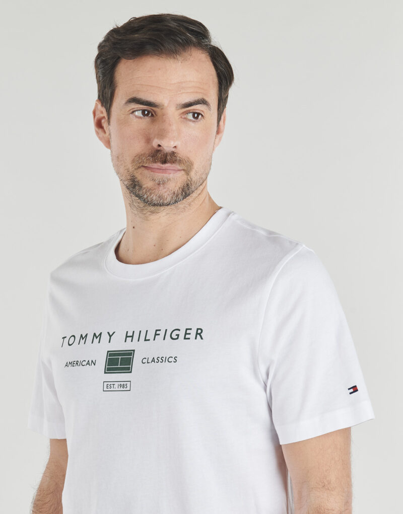 T-shirt Tommy Hilfiger BRAND LOVE MONO STACK TEE Bianco T-shirt maniche corte Uomo - 5