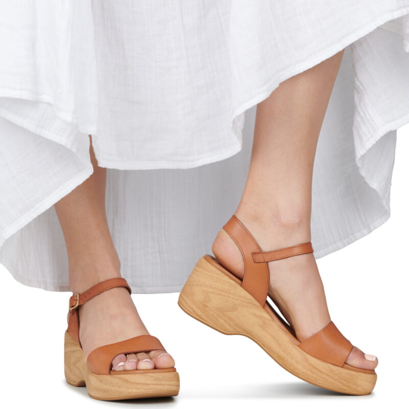 Betty London JADE Marrone Sandali con zeppa Donna - 8