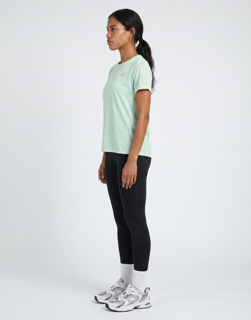 T-shirt New Balance ESSENTIAL T-SHIRT Verde T-shirt maniche corte Donna - 4