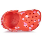 Zuecos Crocs Classic V-Day para ni&ntilde;as, color rojo - 6