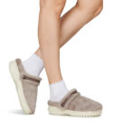 Crocs  Classic Unfurgettable Clog  Beige -  Pantofole Uomo - 8