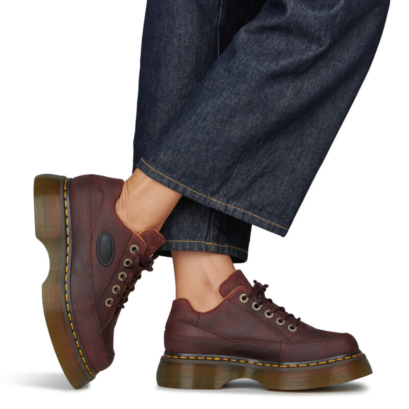 Dr. Martens BUZZ 5 EYE SHOE CHERRY RED CRAZY HORSE Bordeaux Derby Donna - 8